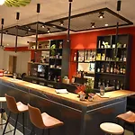 Ibis Centre 3*