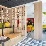Ibis Centre Hotel 3*