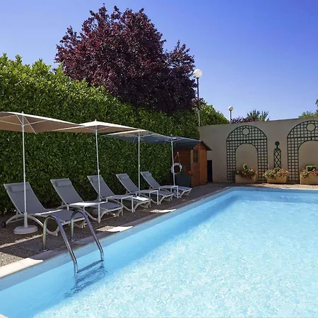 Hotel Ibis Centre Beaune (Cote d'Or)