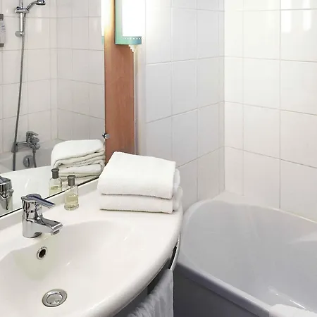 ホテル イビス サントル 3*