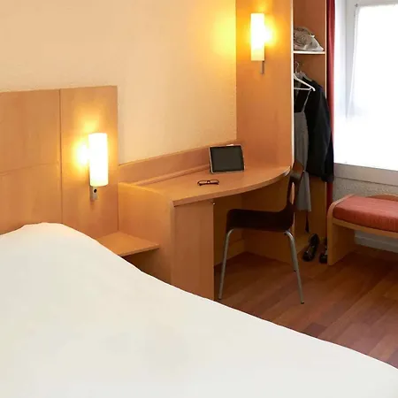 Ibis Centre Otel 3*