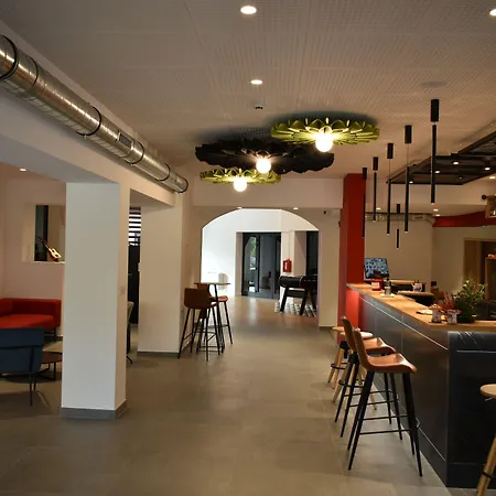 Ibis Centre 3*
