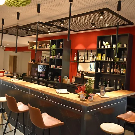 Ibis Centre 3*