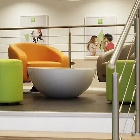 Ibis Centre Hotel 3*