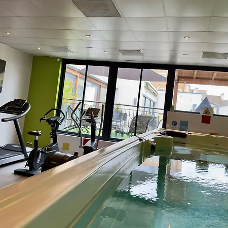 Ibis Centre Hotel 3*