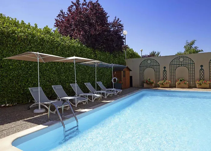 Hotel Ibis Centre Beaune (Cote d'Or)