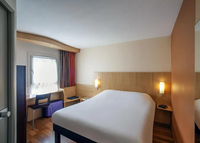 Ibis Centre 3*