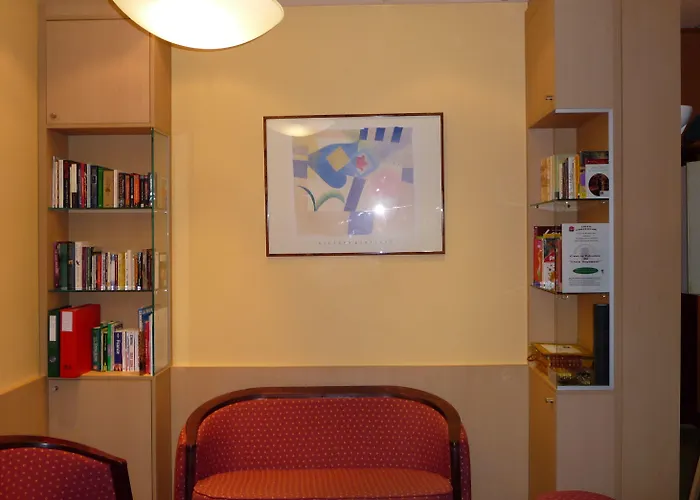 Ibis Centre Hotel 3*