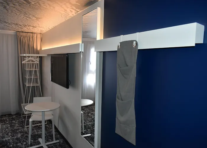 호텔 Ibis Centre 3*