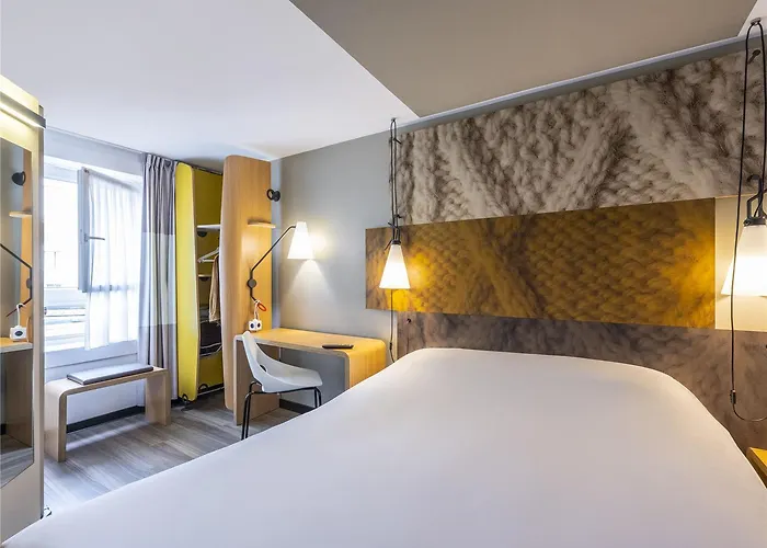 Ibis Centre Hotel 3*